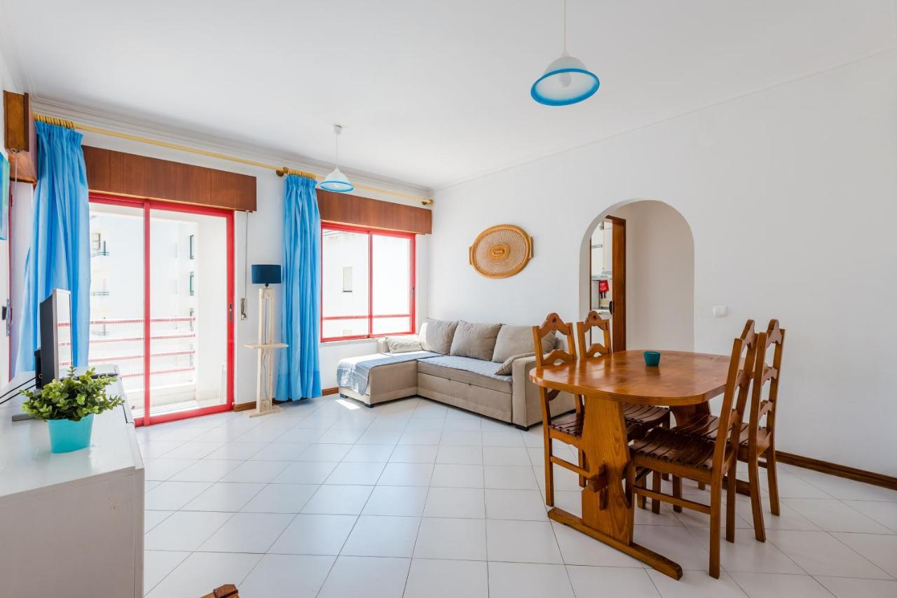 Apartment T1 *